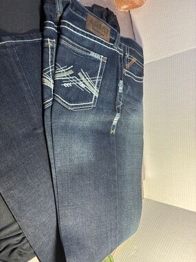 Ariat Dark Blue Men's Slim Fit Boot Cut Jeans 32 x 38 starched like new